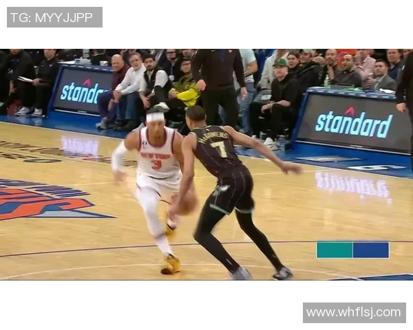 哈特持球快速反击 转换上篮打成2+1