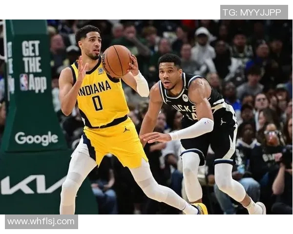 实力大增！雄鹿官方分享字母，小波特和小特伦特的训练合影